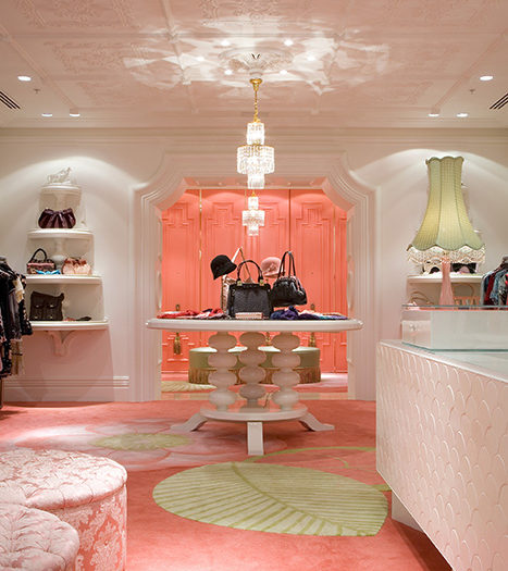 Fashion store built by Krueger Shopfitters