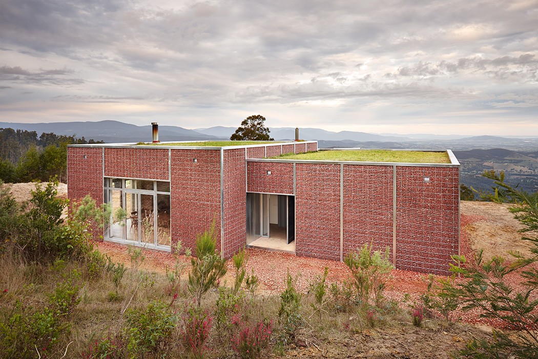 Kinglake Non Toxic House by Joost Bakker - Rhiannon Slatter